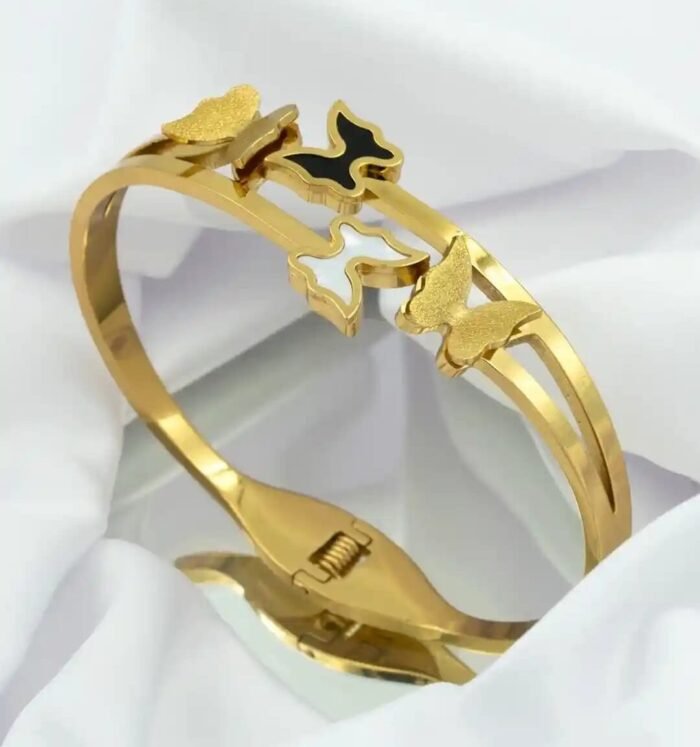 Black and Gold Harmony Bracelet