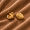 Twist-Me Studs