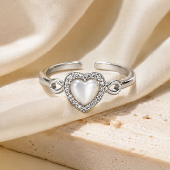 Amaira Heart Ring